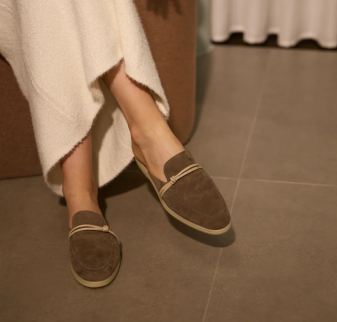 Luxury Watch Girl - Sepatu Loafer Kulit Suede Mewah Desainer