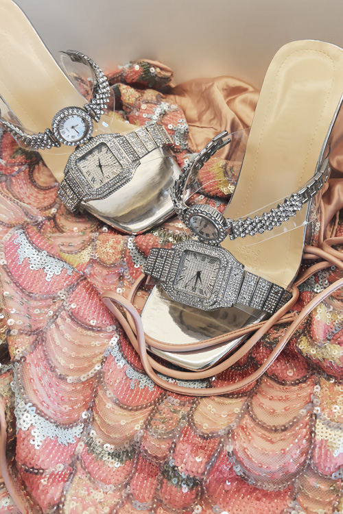 Sepatu hak tinggi kristal desa - Luxury Watch With Leather Strap ulasan dan harga
