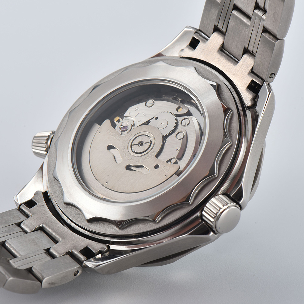 Jam tangan pria dengan tampila - Sapphire Crystal Display ulasan dan harga