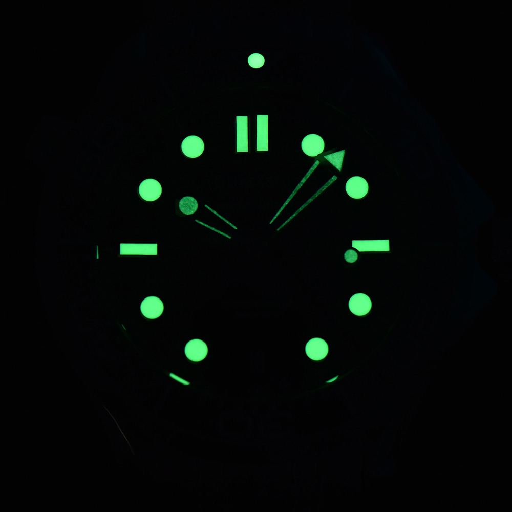 Jam tangan pria dengan tampila - Sapphire Crystal Display ulasan dan harga