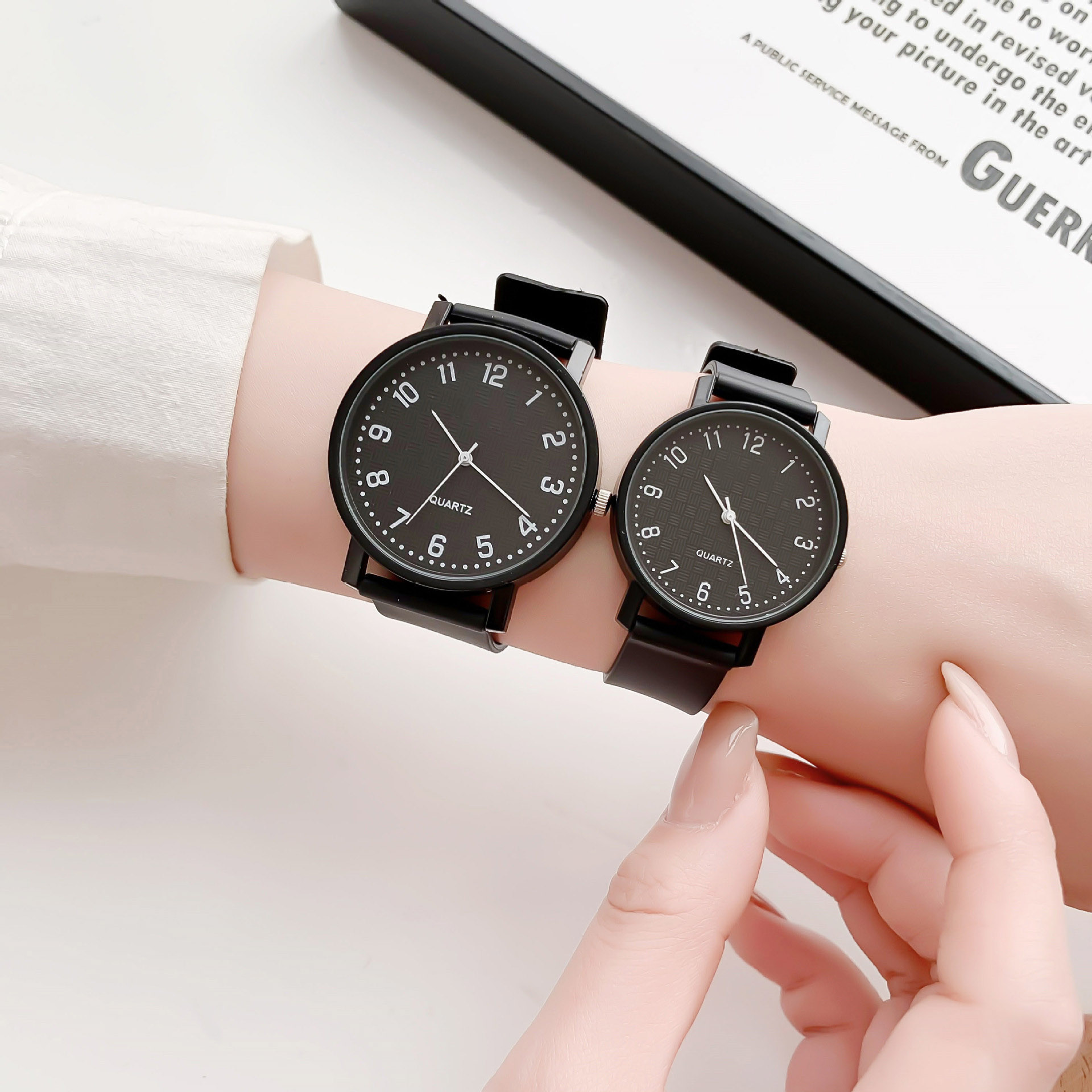 Jam Tangan Hitam Sederhana Jam - Luxury Watch With Leather Strap ulasan dan harga