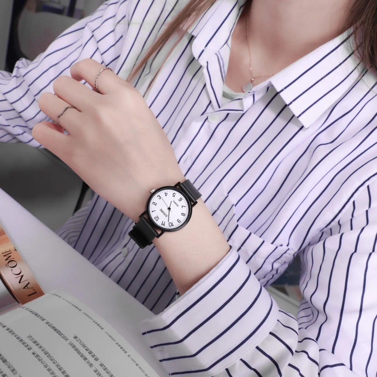 Jam Tangan Hitam Sederhana Jam - Luxury Watch With Leather Strap ulasan dan harga