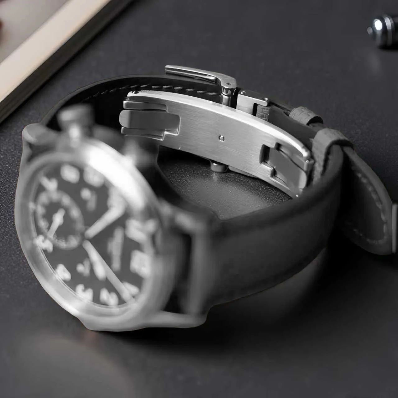 Tali Jam Tangan dengan Gesper  - Luxury Watch Black ulasan dan harga